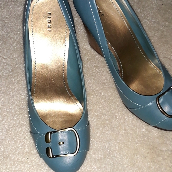 Fioni blue green wedges. Size 10 - Picture 1 of 12